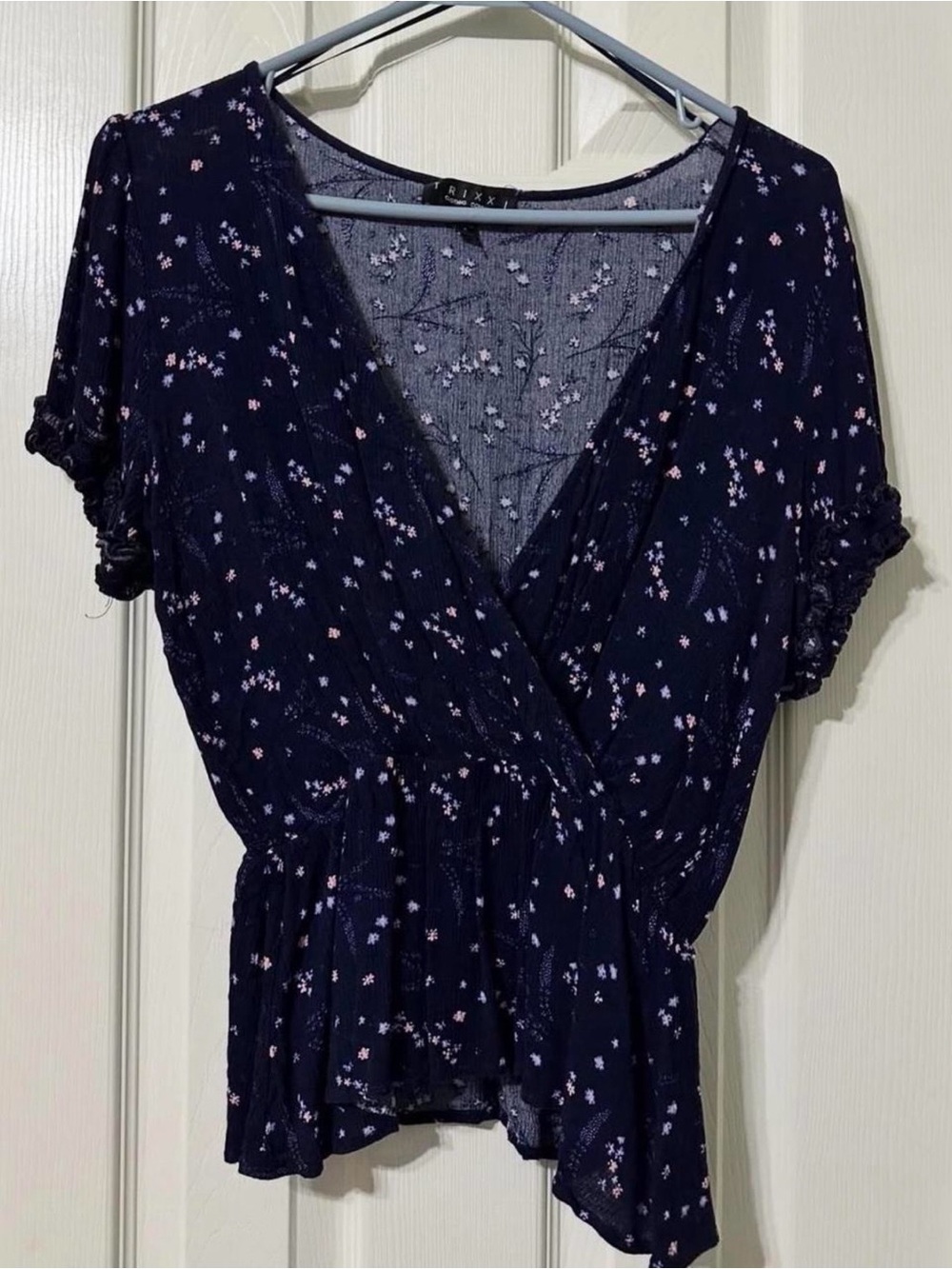 TRIXXI COMPANY Navy Floral Surplice Peplum Blouse
